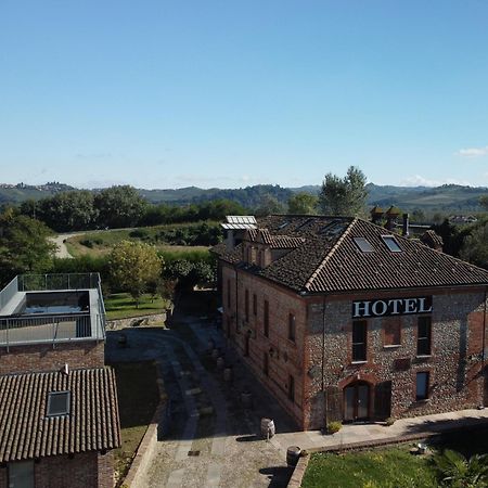 Hotel Le Botti Guarene Esterno foto