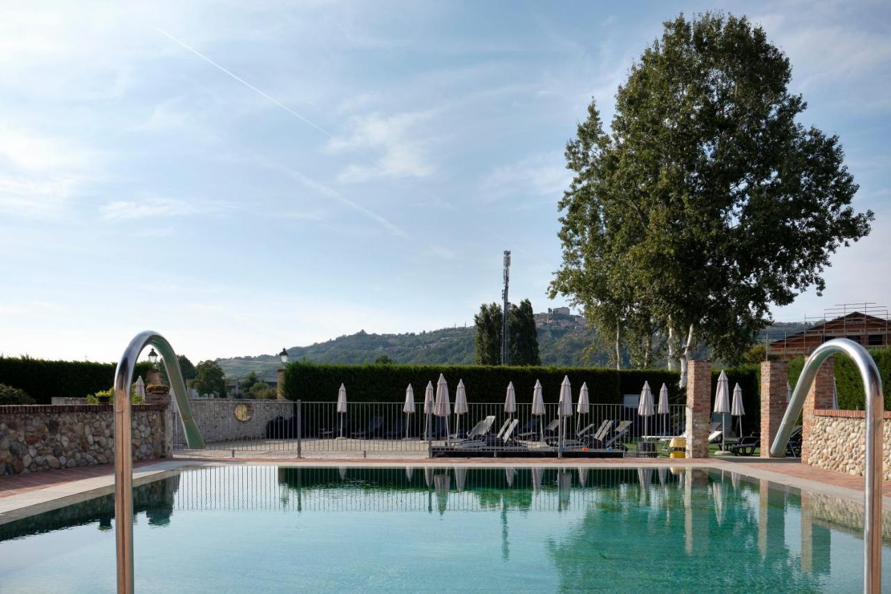 Hotel Le Botti Guarene Esterno foto